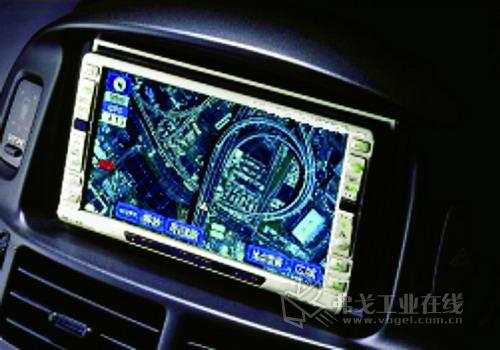 使用LCD显示器的汽车影音系统  