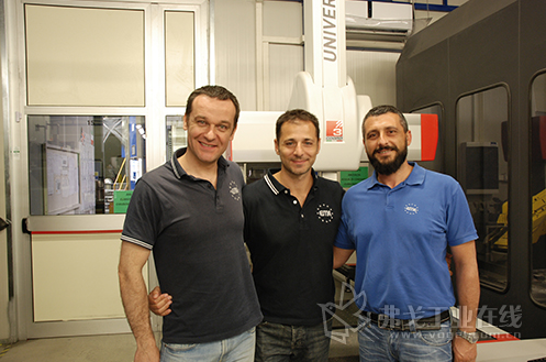 Vittorio Caggiano、Marco Iannuzzi和Maurizio R ullo在EMA的测量室