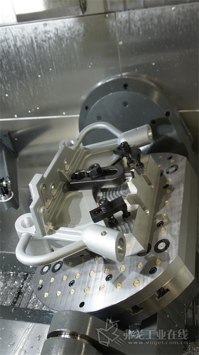 图1  Contour Precision Milling & Machining公司专业生产形状奇特、难加工的铣削部件，其中许多需要定制夹具