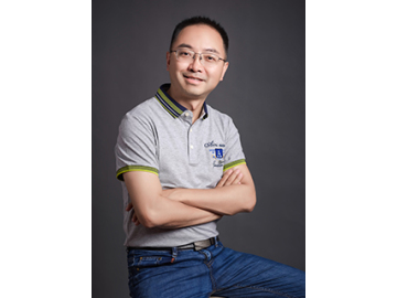 Wu Tong, General Manager of Yantai Moon Pharmaceutical Equip