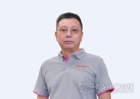 华德起重机（天津）股份有限公司董事长 黄小伟先生